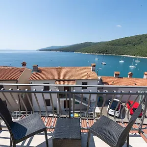 Nostromo Szálloda Rabac