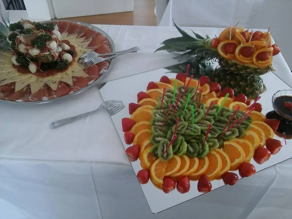 Garfild Guest House Novi Vinodolski
